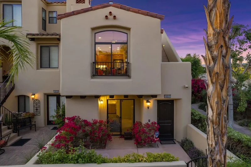 1037 Villorrio, Palm Springs, CA 92262