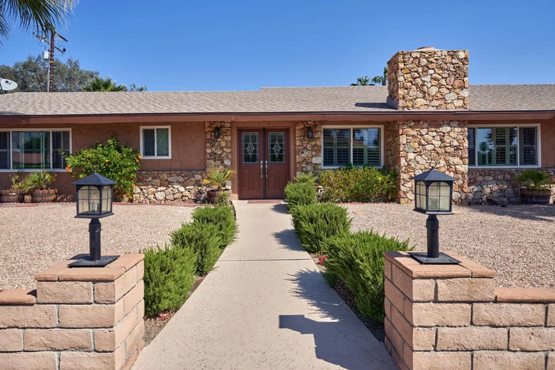 1190 Buena Vista, Palm Springs, CA 92262