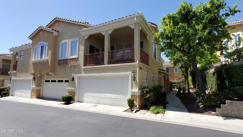 2983 Fuentes #D, Simi Valley, CA 93063
