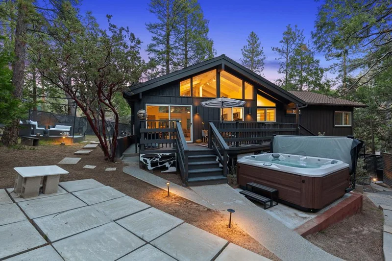 25651 Cedar Glen, Idyllwild, CA 92549
