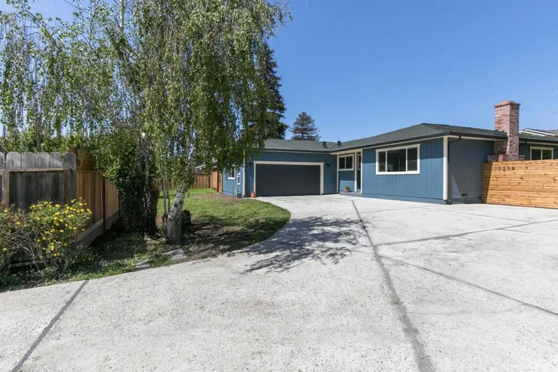 1025 Webster #B, Santa Cruz, CA 95062