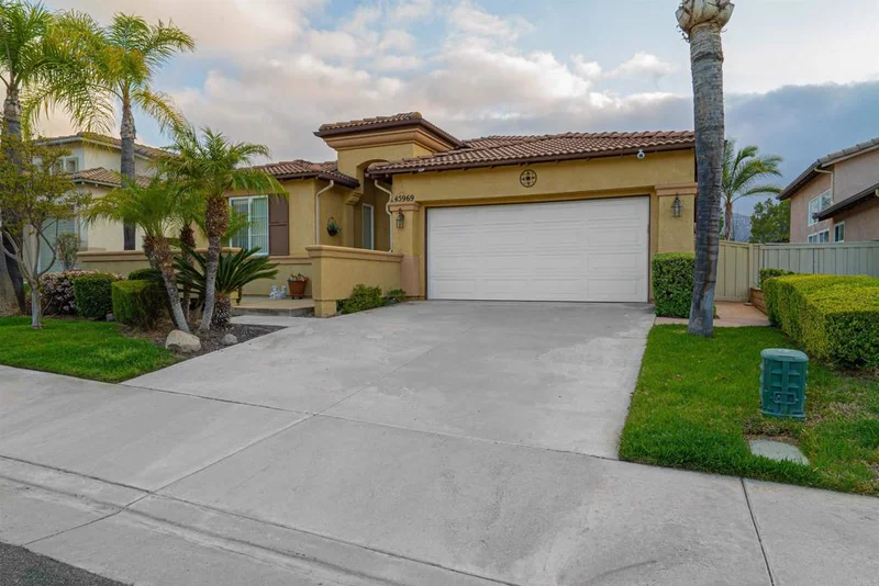45969 Via La Colorada, Temecula, CA 92592