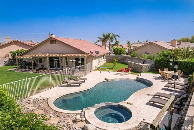 45055 Ramblewood, La Quinta, CA 92253