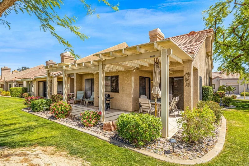 41521 Kansas, Palm Desert, CA 92211
