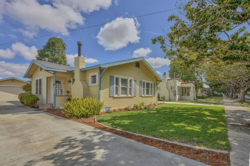 123 Oak, Salinas, CA 93901