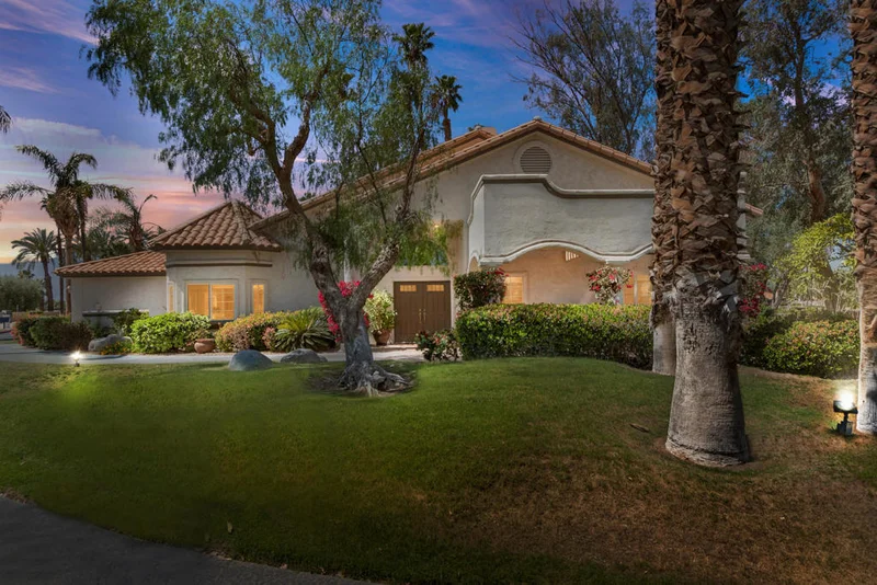 104 Desert Falls, Palm Desert, CA 92211