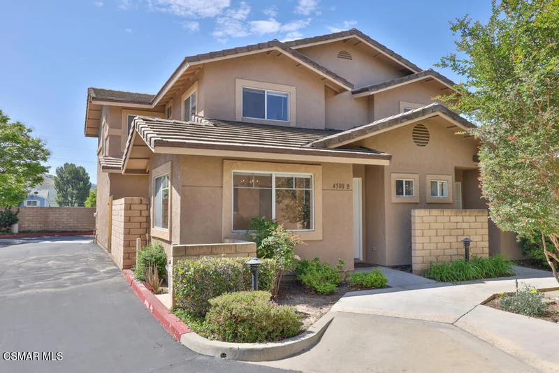 4508 Apricot #B, Simi Valley, CA 93063