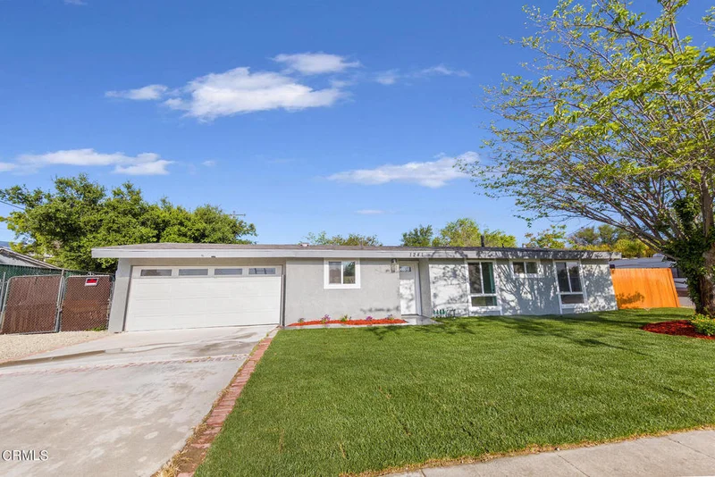1241 Whitecliff Road Road, Thousand Oaks, CA 91360