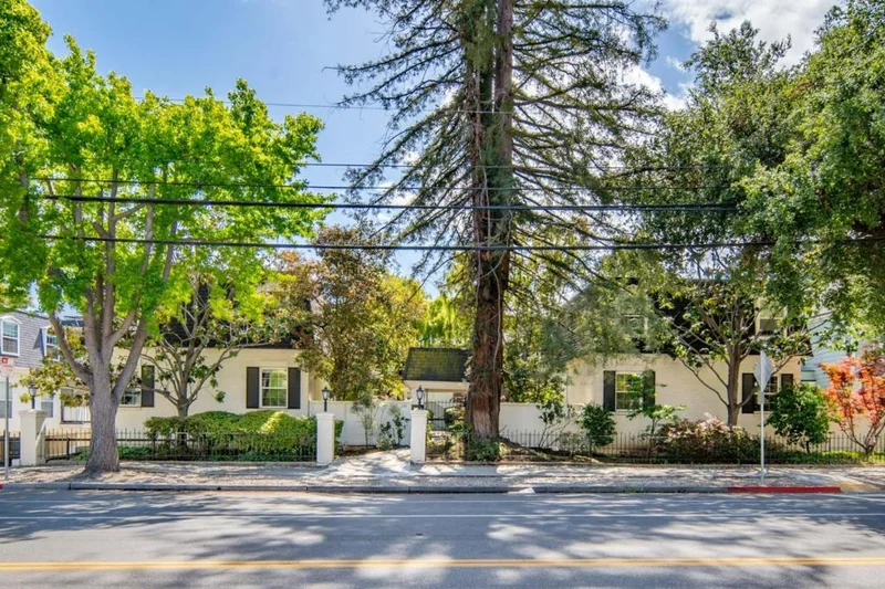 451 Oak Grove Avenue 1, Menlo Park, CA 94025