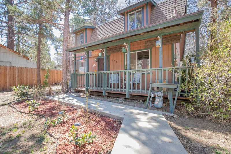 458 Leonard, Sugarloaf, CA 92386
