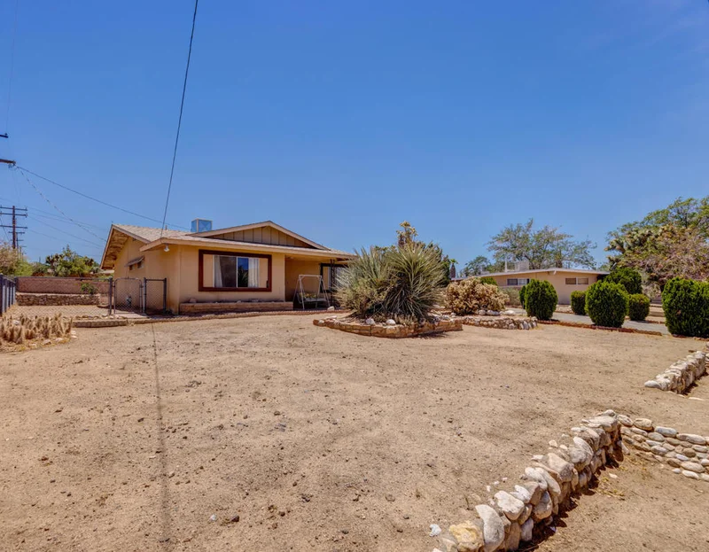 56027 Pueblo, Yucca Valley, CA 92284