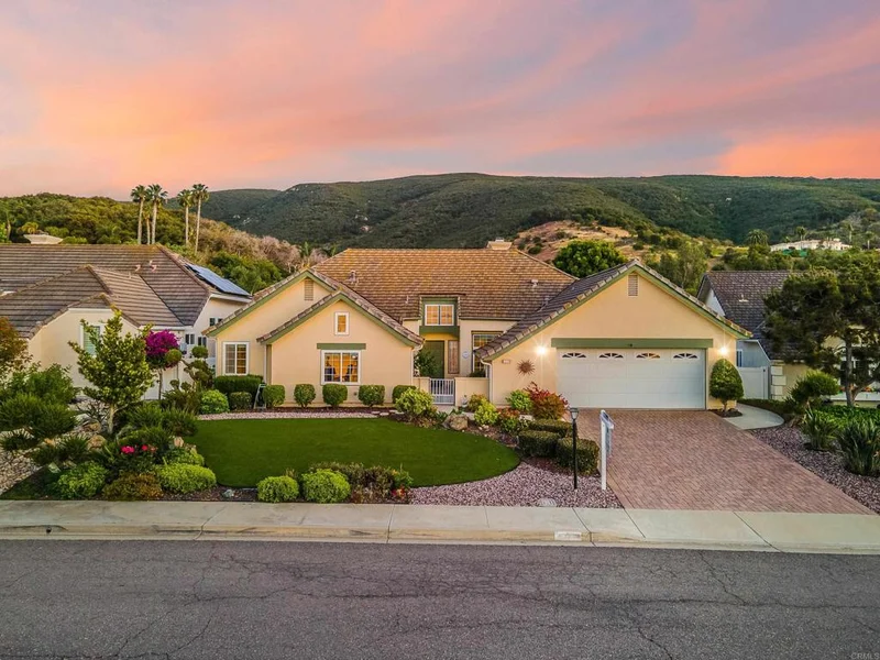 1229 Las Vistillas, San Marcos, CA 92078