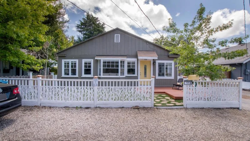 116 Oak, Menlo Park, CA 94025