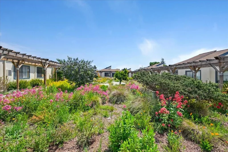2296 7th, Santa Cruz, CA 95062