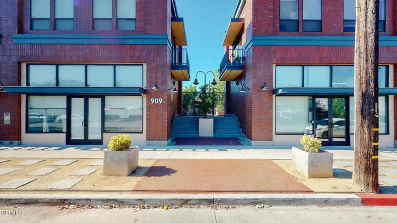 909 El Centro #103, South Pasadena, CA 91030