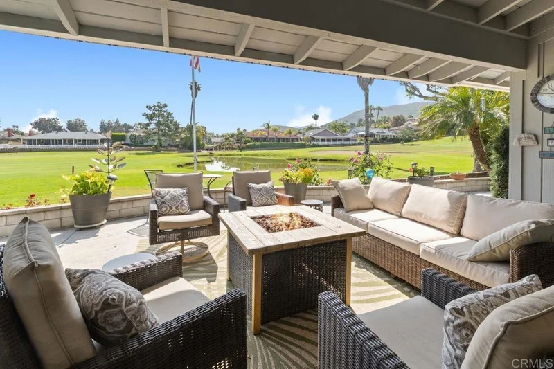 1045 La Reina Drive, San Marcos, CA 92078