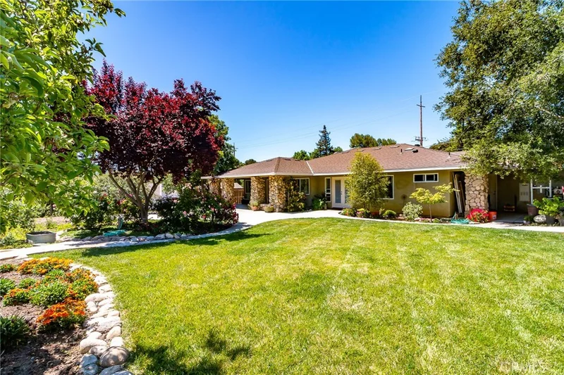 5605 Portola Road, Atascadero, CA 93422