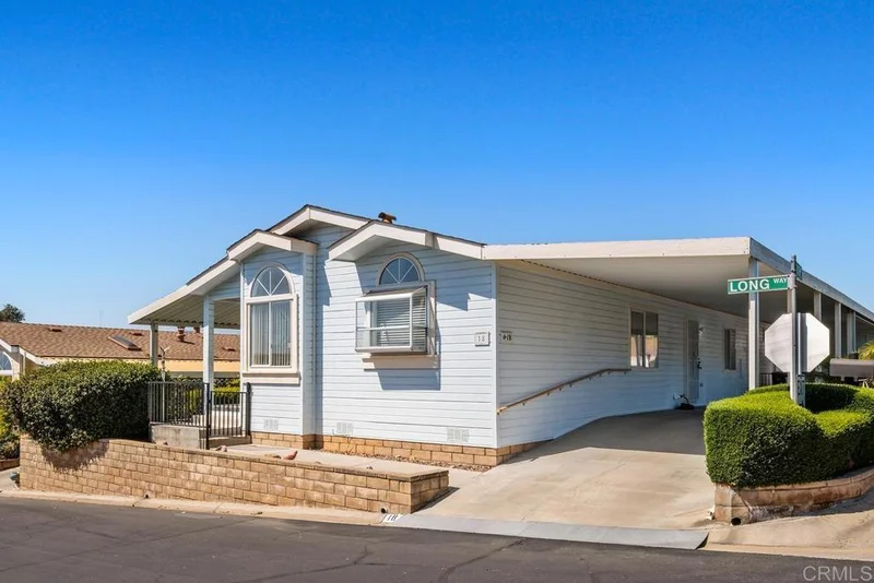 909 Richland #18, San Marcos, CA 92069