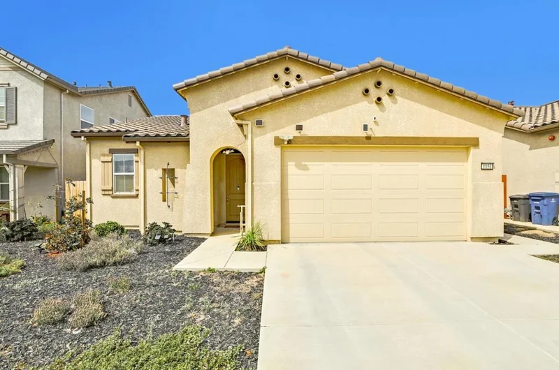 1151 La Colina, Soledad, CA 93960