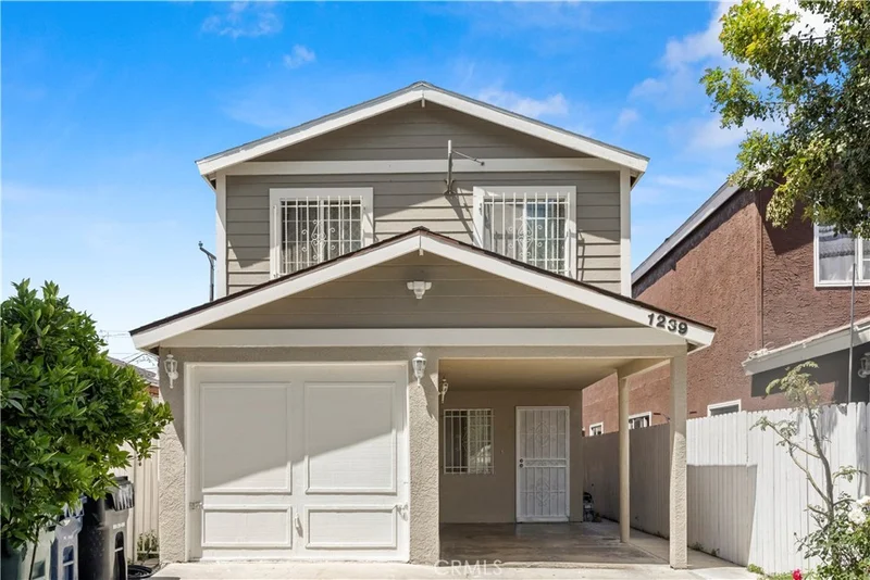 1239 100th, Los Angeles, CA 90002