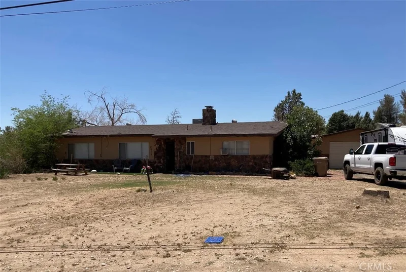 8878 Lassen, Hesperia, CA 92345