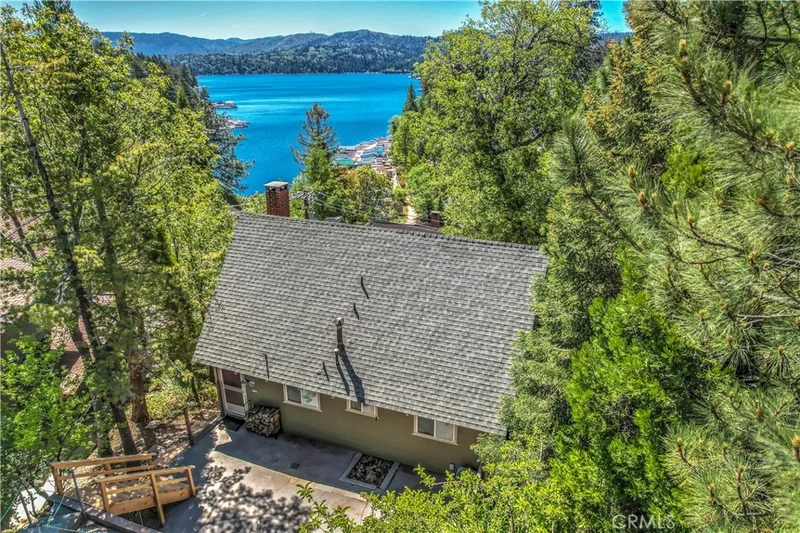 27586 West Shore, Lake Arrowhead, CA 92352