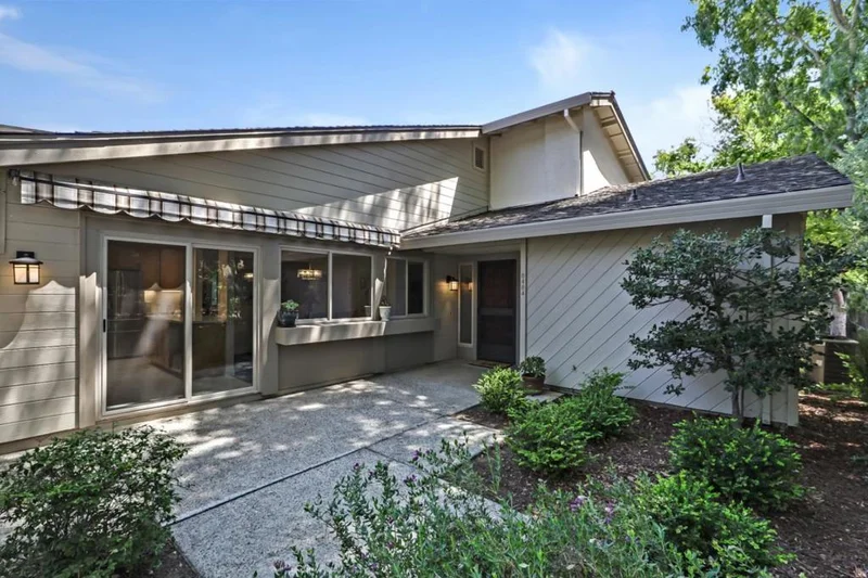 8484 Grenache Court, San Jose, CA 95135
