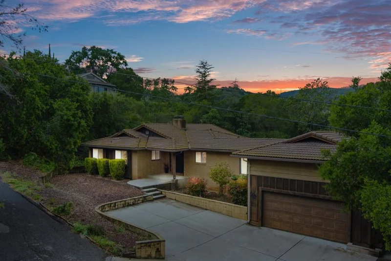100 Highland, Los Gatos, CA 95030