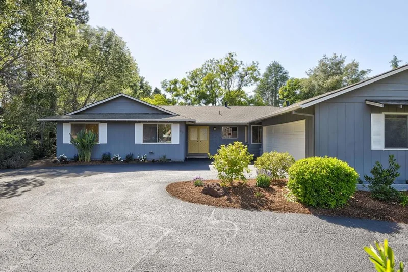 90 Los Altos, Los Altos, CA 94022