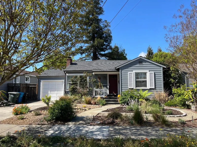 1006 King, Redwood City, CA 94061