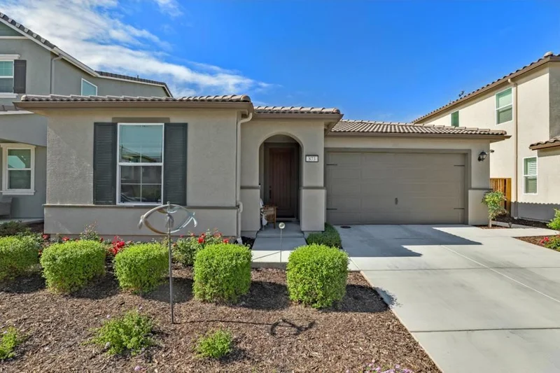 873 Cerrato, Hollister, CA 95023