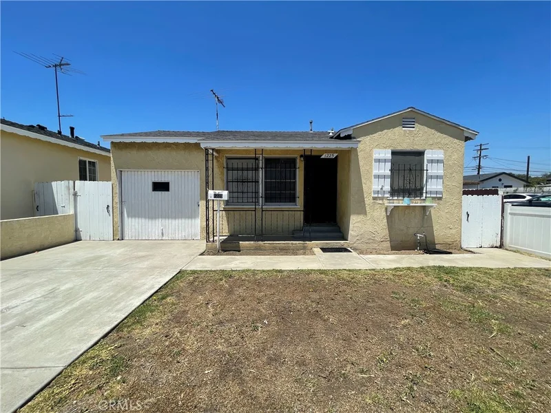 1225 W L Street, Wilmington, CA 90744