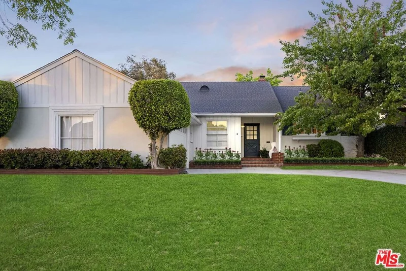 7830 Beland, Los Angeles, CA 90045
