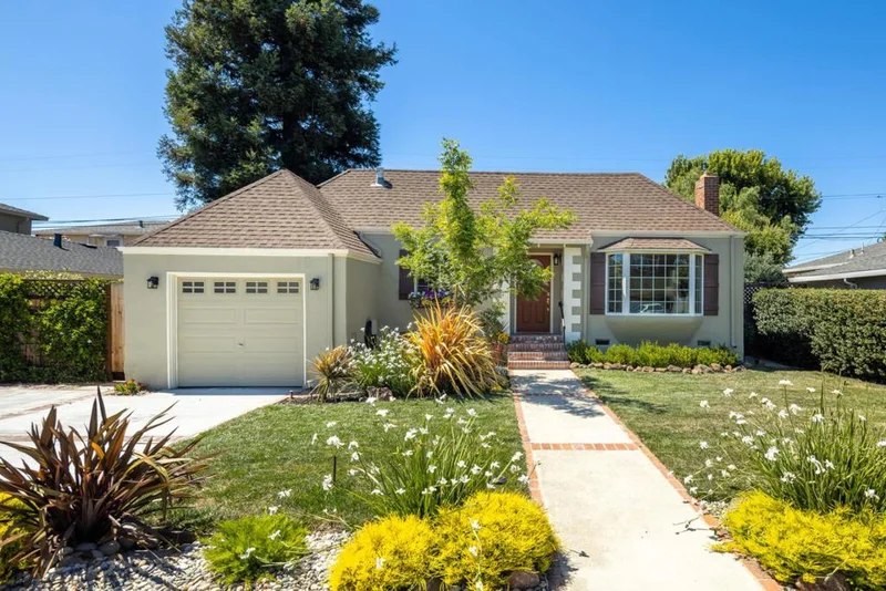 905 Haddon, San Mateo, CA 94402