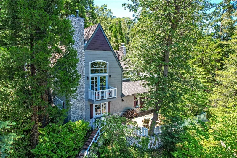 299 Mittry, Lake Arrowhead, CA 92352