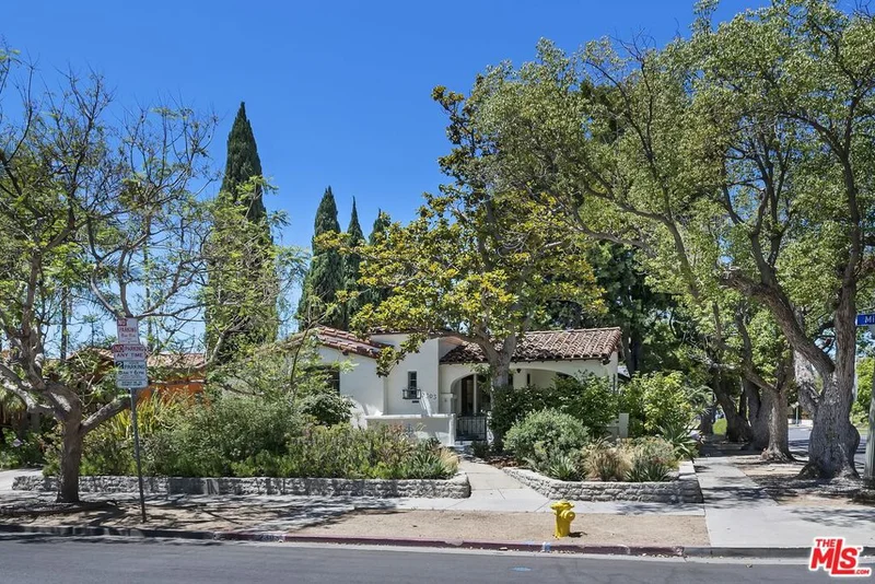 2303 Midvale, Los Angeles, CA 90064