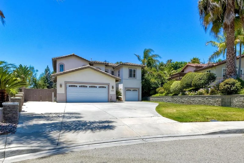 1023 Via Reata, Vista, CA 92081