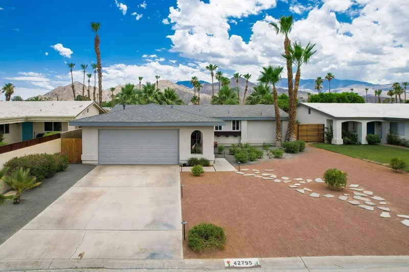 42795 Tennessee, Palm Desert, CA 92211