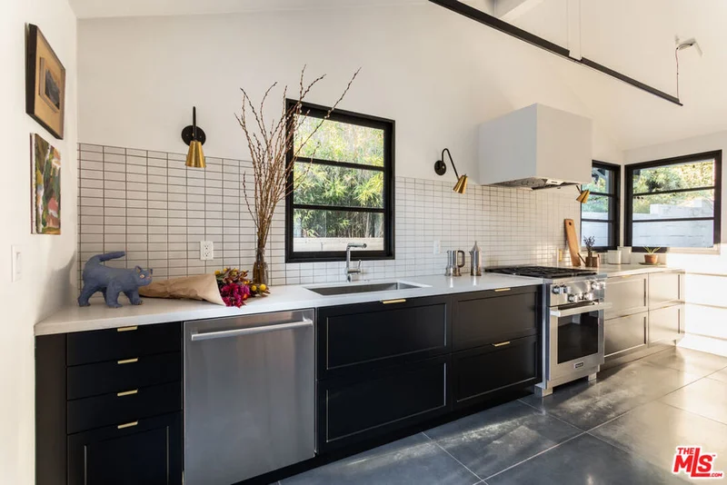 1856 Lake Shore, Los Angeles, CA 90026