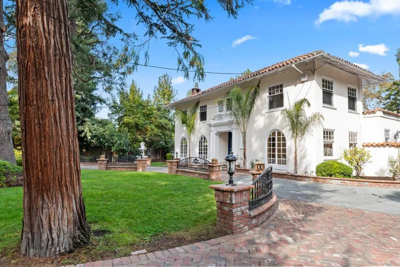 1 Heritage, Atherton, CA 94027