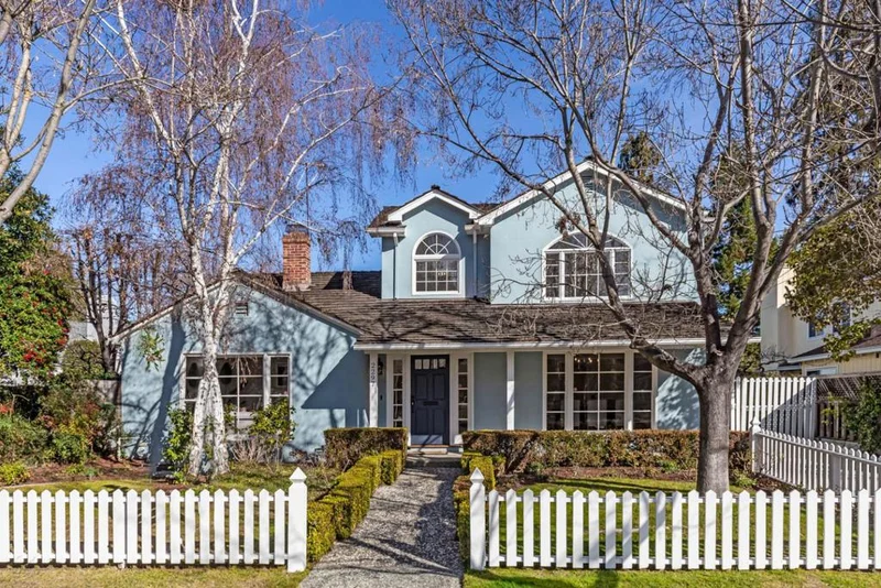 2297 Ramona, Palo Alto, CA 94301
