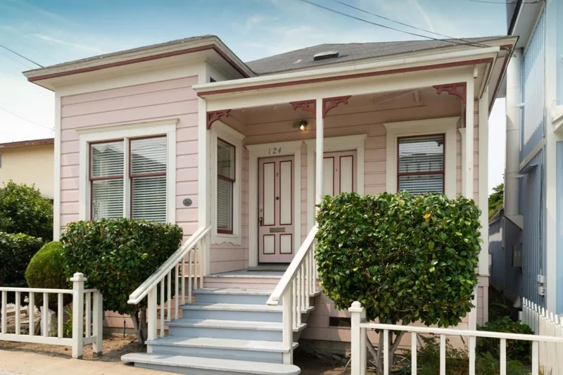 124 18th, Pacific Grove, CA 93950