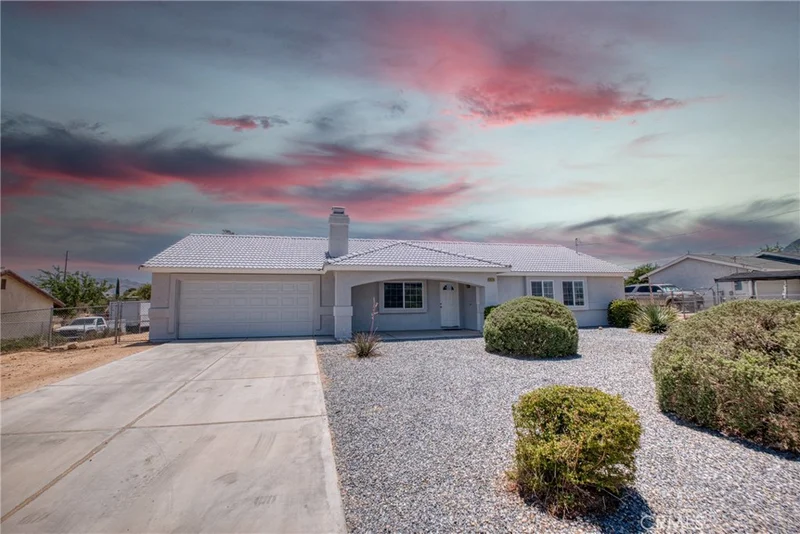 18531 Yucca, Hesperia, CA 92345