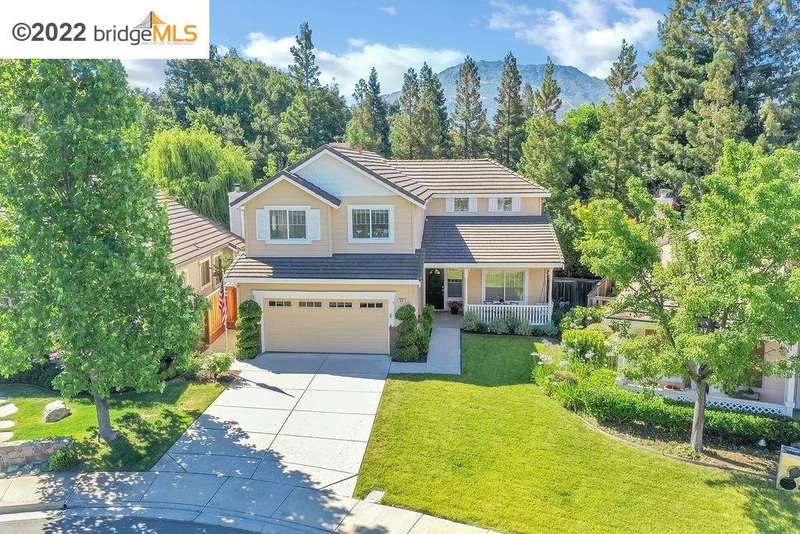 124 Gold Rush Ct, Clayton, CA 94517