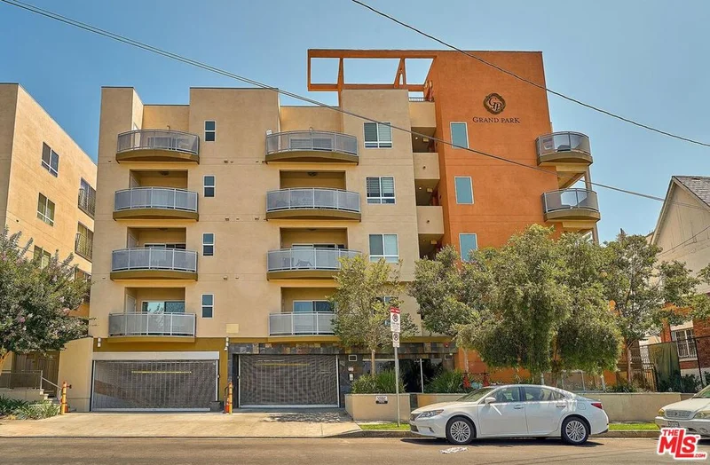 2311 10th #305, Los Angeles, CA 90006
