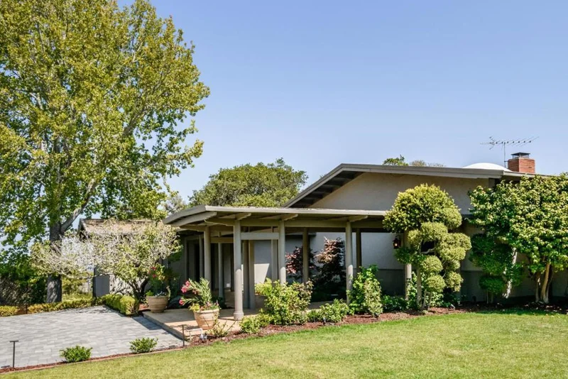 123 Bella Vista Drive, Hillsborough, CA 94010