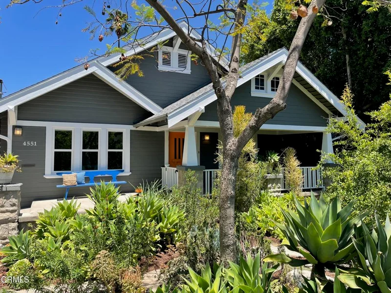 4551 Russell Ave., Los Angeles, CA 90027