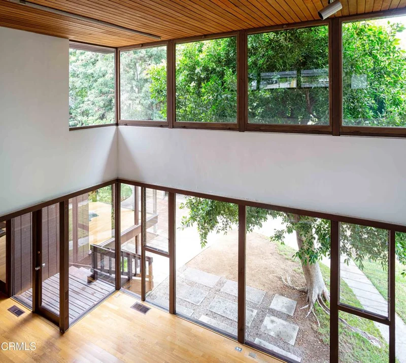 6303 Eunice, Los Angeles, CA 90042