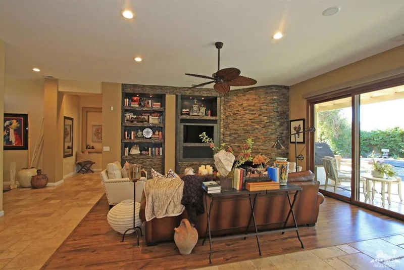 41935 Ward, Palm Desert, CA 92211