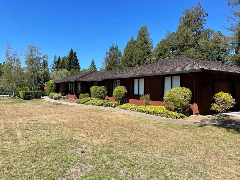 26045 Torello, Los Altos Hills, CA 94022